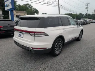 Lincoln Aviator 2022 AWD Standard 4dr SUV