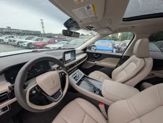 Lincoln Aviator 2022 AWD Standard 4dr SUV