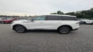 Lincoln Aviator 2022 AWD Standard 4dr SUV