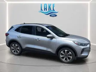 Ford Escape 2023 AWD Platinum 4dr SUV