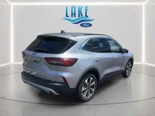 Ford Escape 2023 AWD Platinum 4dr SUV