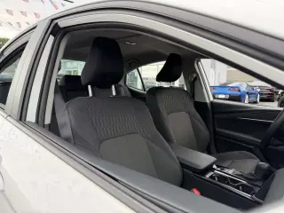 Toyota Camry 2025 LE 4dr Sedan