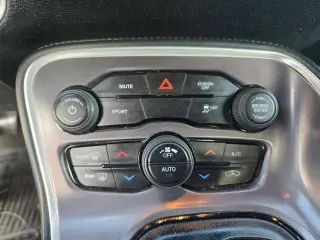 Dodge Challenger 2019 SXT 2dr Coupe