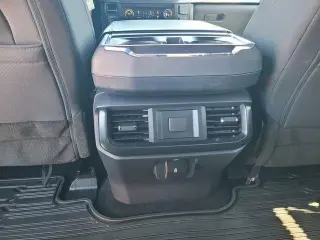 Ford F-150 2023 4x2 XL 4dr SuperCrew 5.5 ft. SB