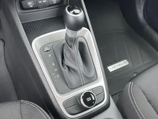 Hyundai VENUE 2025 SEL 4dr Crossover