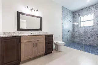 Propiedad en alquiler con 4 habitaciones y 4 baños en Bonita Springs