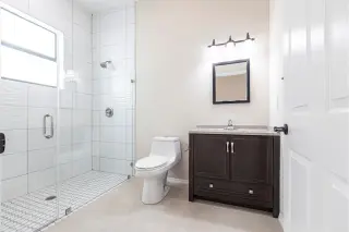 Propiedad en alquiler con 4 habitaciones y 4 baños en Bonita Springs