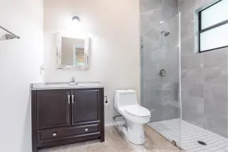 Propiedad en alquiler con 4 habitaciones y 4 baños en Bonita Springs