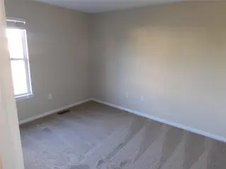 Propiedad en alquiler con 4 habitaciones y 2.5 baños en Independence