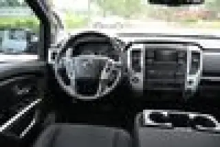 2017 Nissan Titan