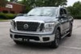 2017 Nissan Titan