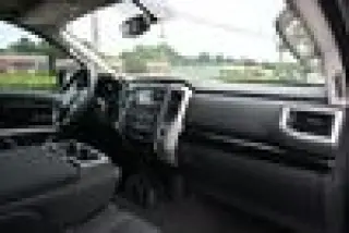 2017 Nissan Titan