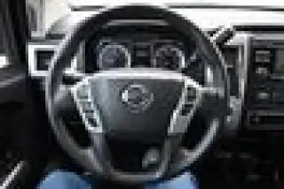 2017 Nissan Titan