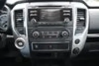 2017 Nissan Titan