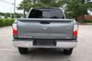 2017 Nissan Titan