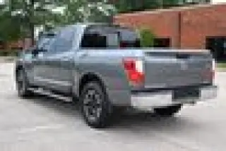 2017 Nissan Titan
