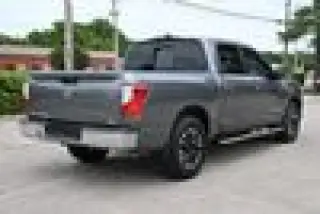 2017 Nissan Titan