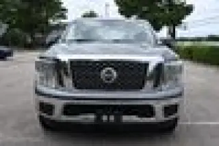 2017 Nissan Titan