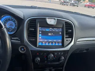 2013 Chrysler 300