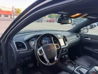 2013 Chrysler 300