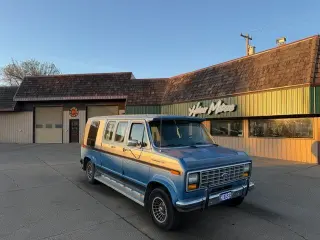 1985 Ford E150