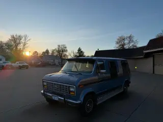 1985 Ford E150