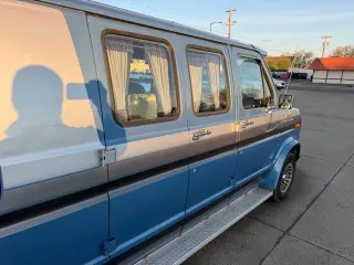 1985 Ford E150