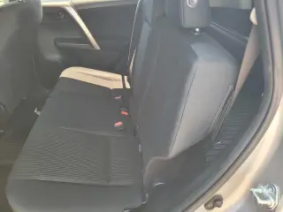 Toyota RAV4 2018 LE 4dr SUV