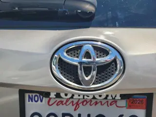 Toyota RAV4 2018 LE 4dr SUV