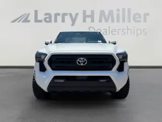 Toyota Tacoma 2024 4x2 SR5 4dr Double Cab 5.0 ft SB