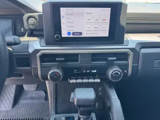Toyota Tacoma 2024 4x2 SR5 4dr Double Cab 5.0 ft SB