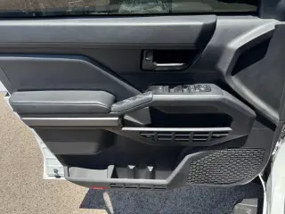 Toyota Tacoma 2024 4x2 SR5 4dr Double Cab 5.0 ft SB