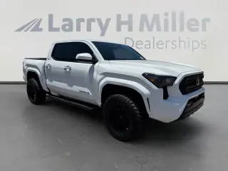 Toyota Tacoma 2024 4x2 SR5 4dr Double Cab 5.0 ft SB