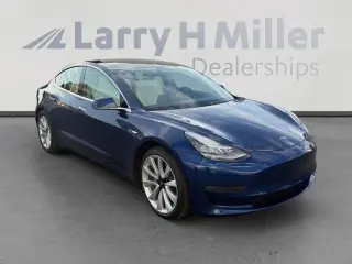 Tesla Model 3 2019 AWD Performance 4dr Fastback