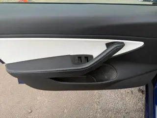 Tesla Model 3 2019 AWD Performance 4dr Fastback