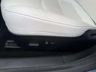 Tesla Model 3 2019 AWD Performance 4dr Fastback