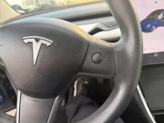 Tesla Model 3 2019 AWD Performance 4dr Fastback