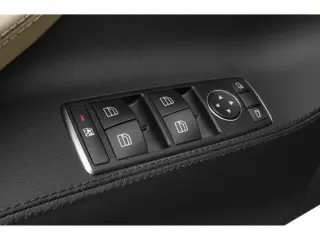 Tesla Model S 2013 Base 4dr Liftback (60 kWh)