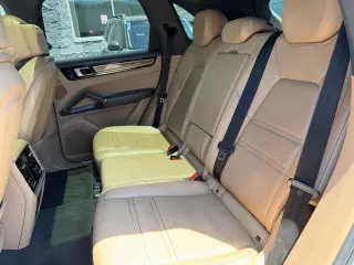 Porsche Cayenne 2020 AWD 4dr SUV