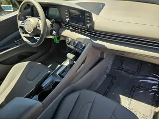 Hyundai ELANTRA 2025 SE 4dr Sedan