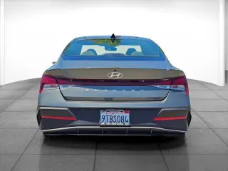Hyundai ELANTRA 2025 SE 4dr Sedan