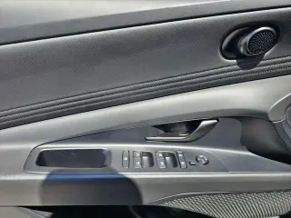 Hyundai ELANTRA 2025 SEL Sport 4dr Sedan
