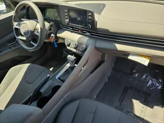 Hyundai ELANTRA 2025 SE 4dr Sedan