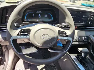 Hyundai ELANTRA 2025 SE 4dr Sedan