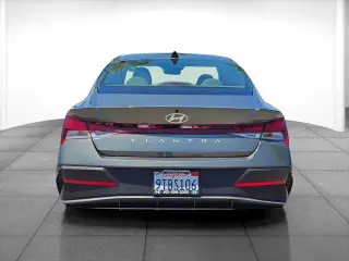 Hyundai ELANTRA 2025 SE 4dr Sedan