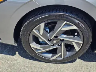 Hyundai ELANTRA 2025 SEL Sport 4dr Sedan