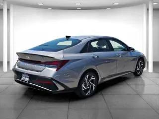 Hyundai ELANTRA 2025 SEL Sport 4dr Sedan