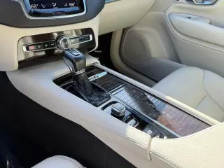 Volvo XC90 2017 AWD T6 Momentum 4dr SUV