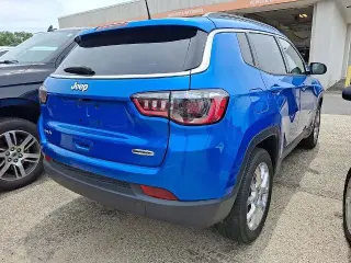 Jeep Compass 2023 4x4 Latitude Lux 4dr SUV