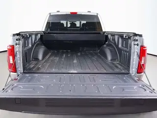Ford F-150 2023 4x4 XL 4dr SuperCrew 5.5 ft. SB